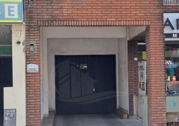 Cochera en Quilmes Centro