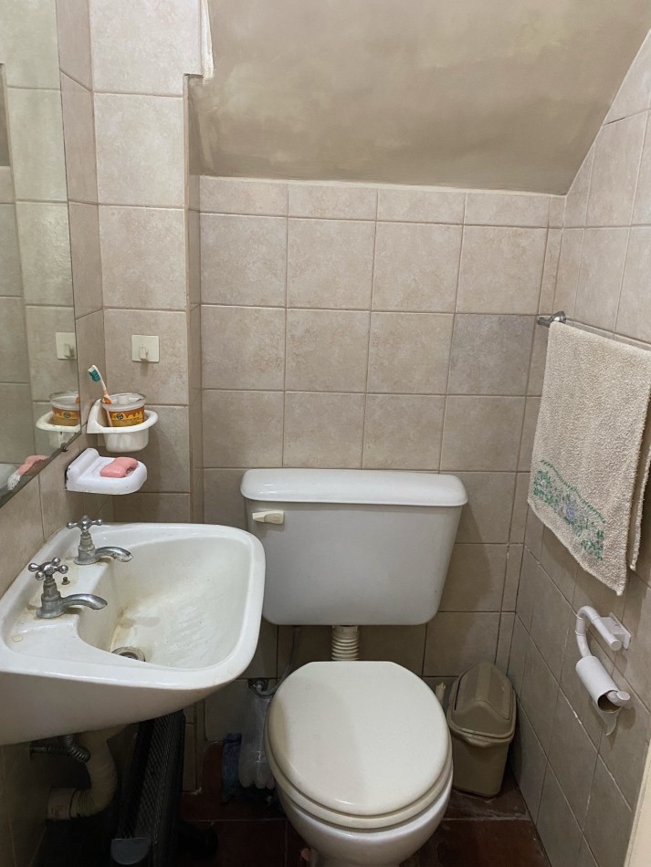 DEPARTAMENTO 3 AMB. A LA CALLE CON BALCON SALIENTE