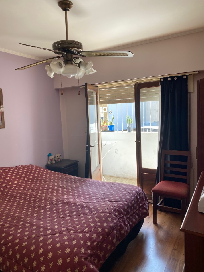 DEPARTAMENTO 3 AMB. A LA CALLE CON BALCON SALIENTE