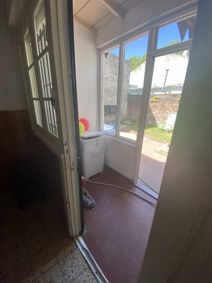 CHALET 3 AMB. CON GARAGE Y PARQUE