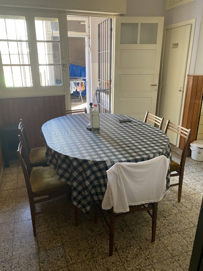 CHALET 3 AMB. CON GARAGE Y PARQUE