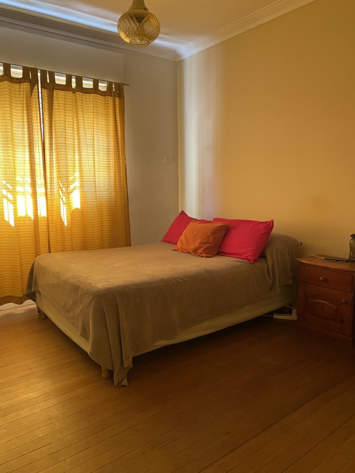 CHALET 3 AMB. CON GARAGE Y PARQUE