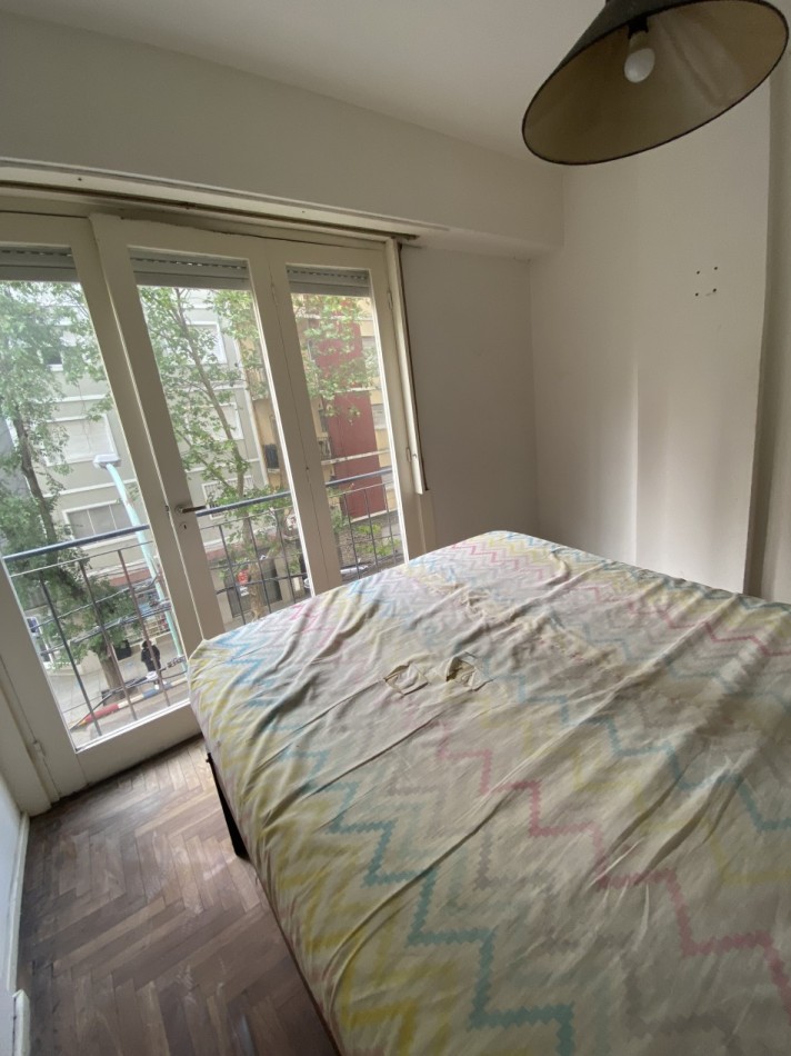 DEPARTAMENTO DOS AMB. A LA CALLE CON BALCON FRANCES VEREDA DE SOL