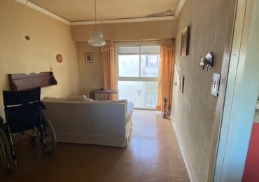 Departamento de tres amb. en San Carlos