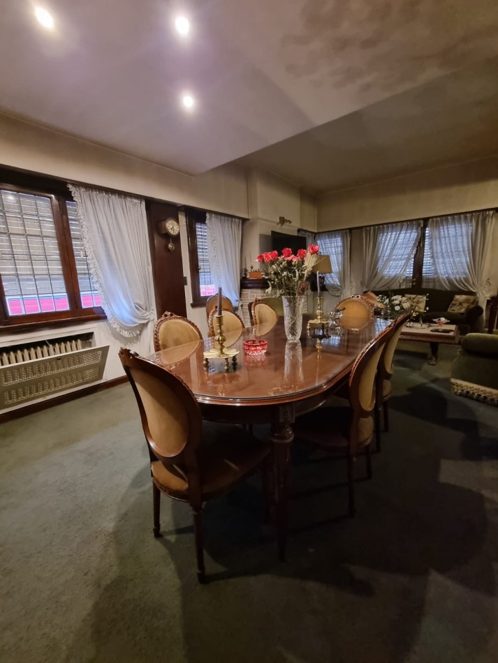 Chalet 4 amb con dep. Zona Rawson y Santa Fe