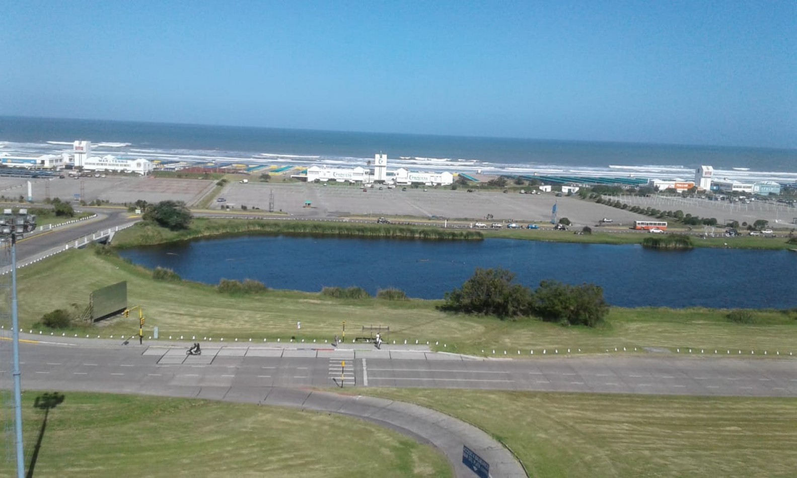 VENTA SEMIPISO 3AMB COCHERA-VISTA al MAR-FRENTE-BALCON TERRAZA-PUNTA MOGOTES