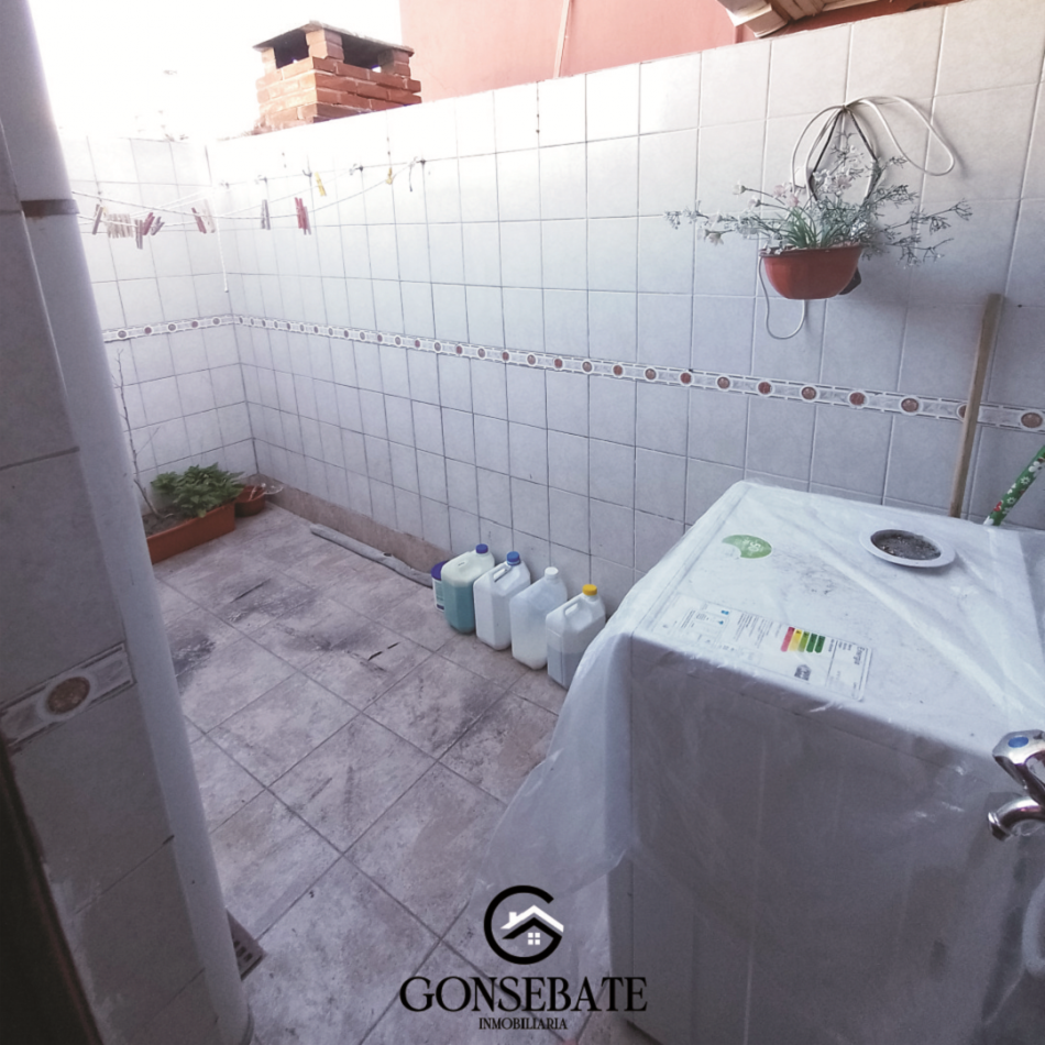 Departamento de 3 ambientes en barrio la Perla