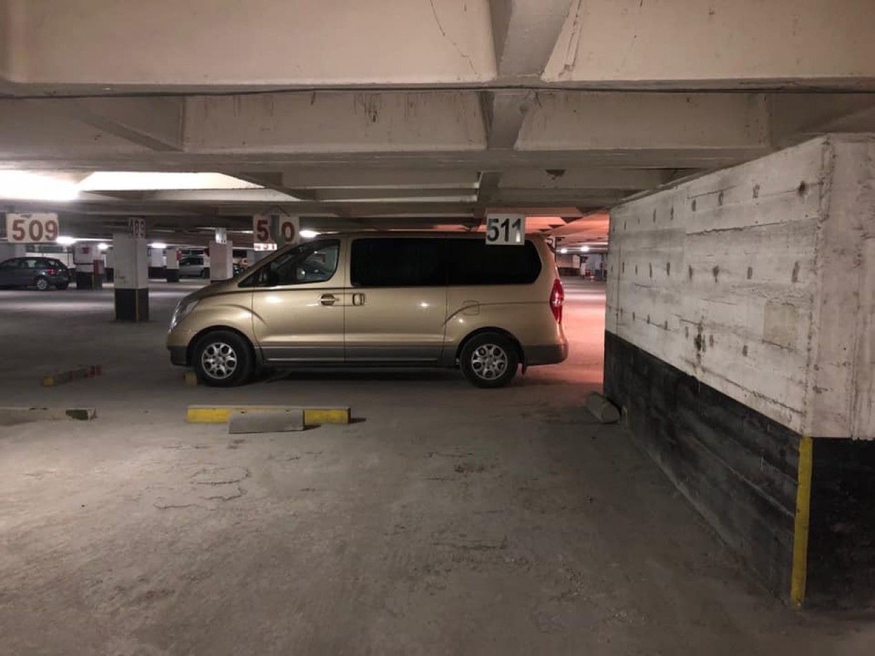 VENTA COCHERA ZONA CENTRO 
