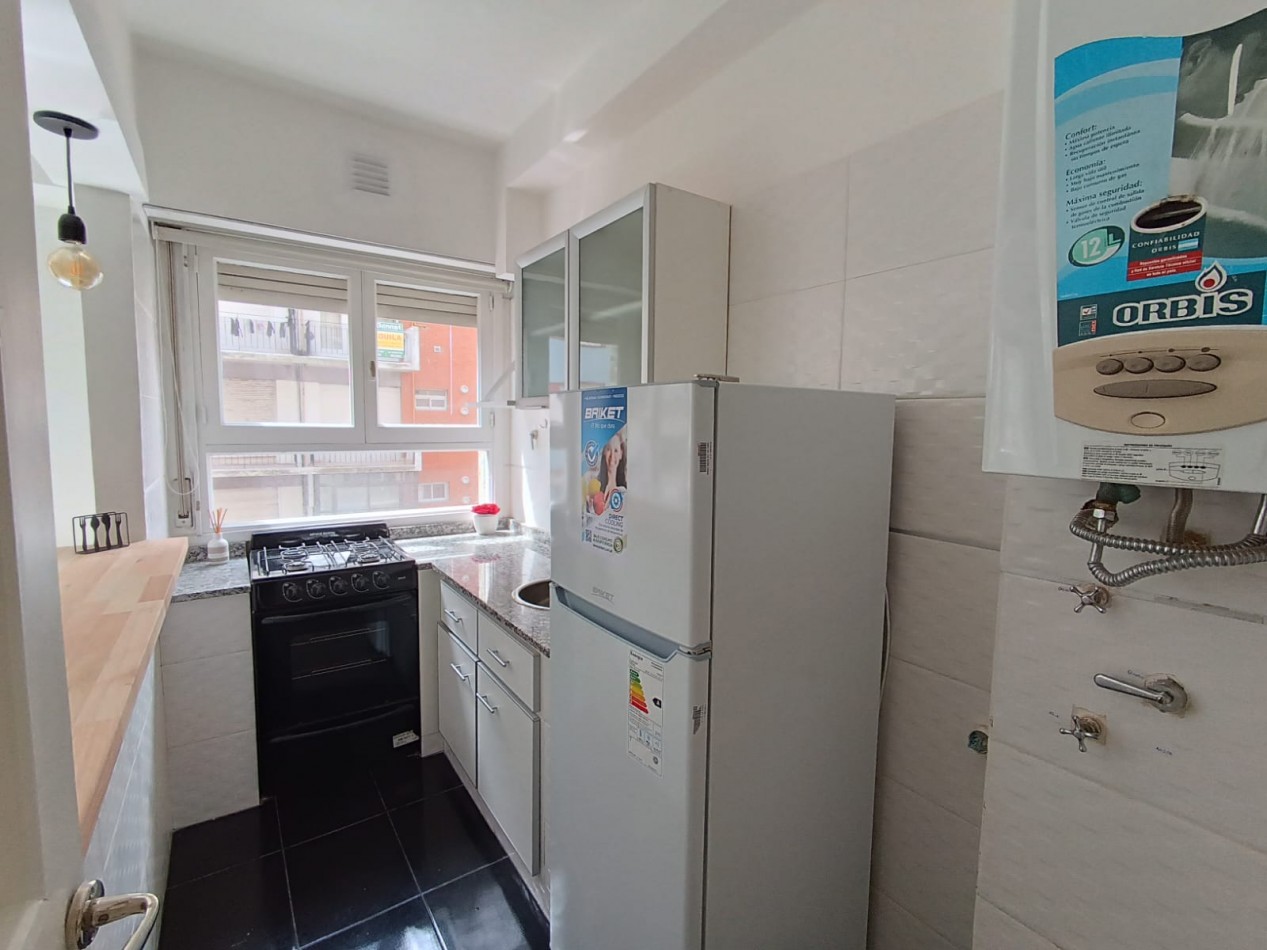 DEPARTAMENTO 2 AMB AL FRENTE, TODO EXTERNO, CON BALCON FRANCES - ZONA: CENTRO