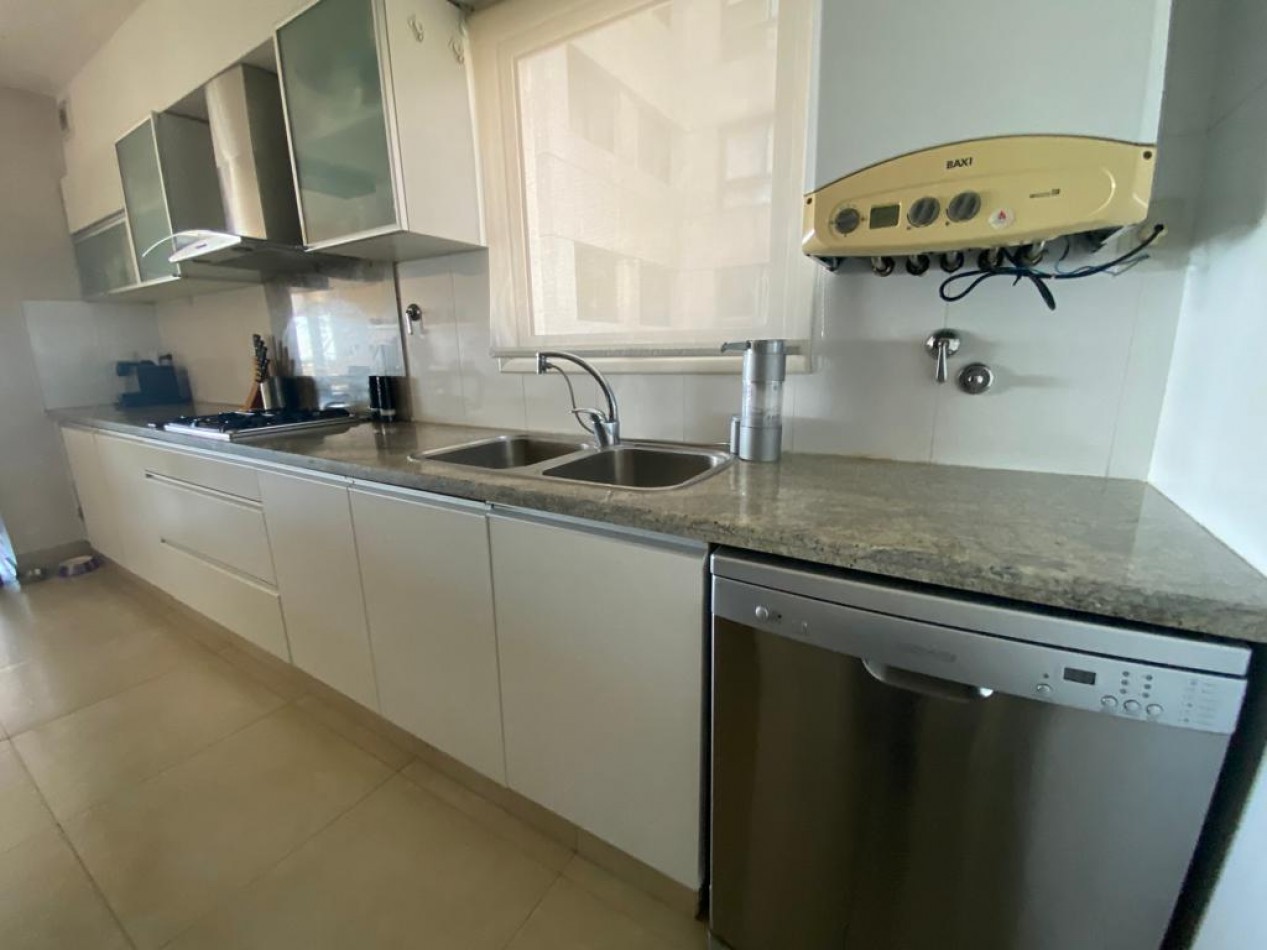 SEMIPISO 3 AMB EN VENTA - ZONA PLAYA GRANDE