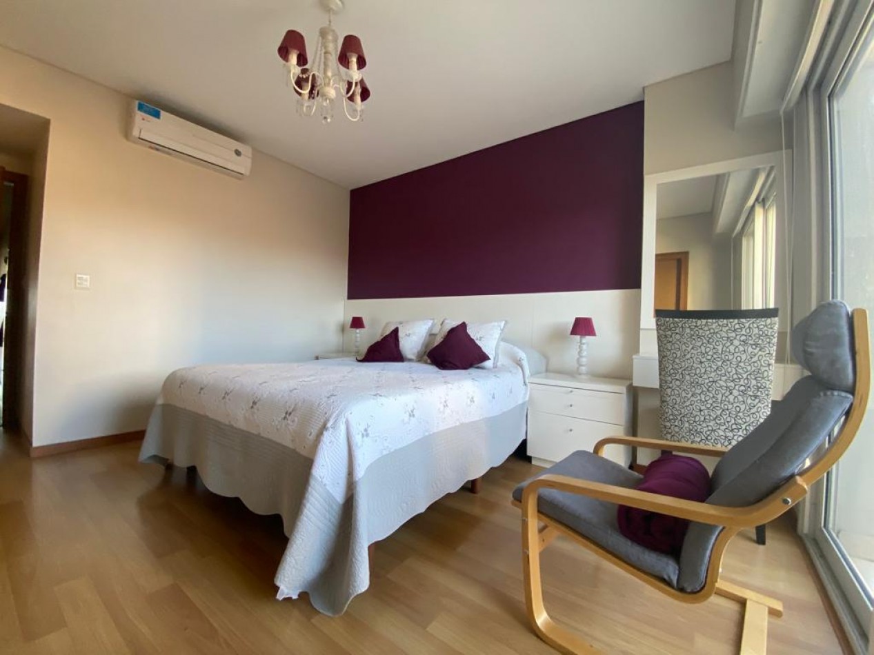 SEMIPISO 3 AMB EN VENTA - ZONA PLAYA GRANDE