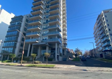 SEMIPISO 3 AMB EN VENTA - ZONA PLAYA GRANDE