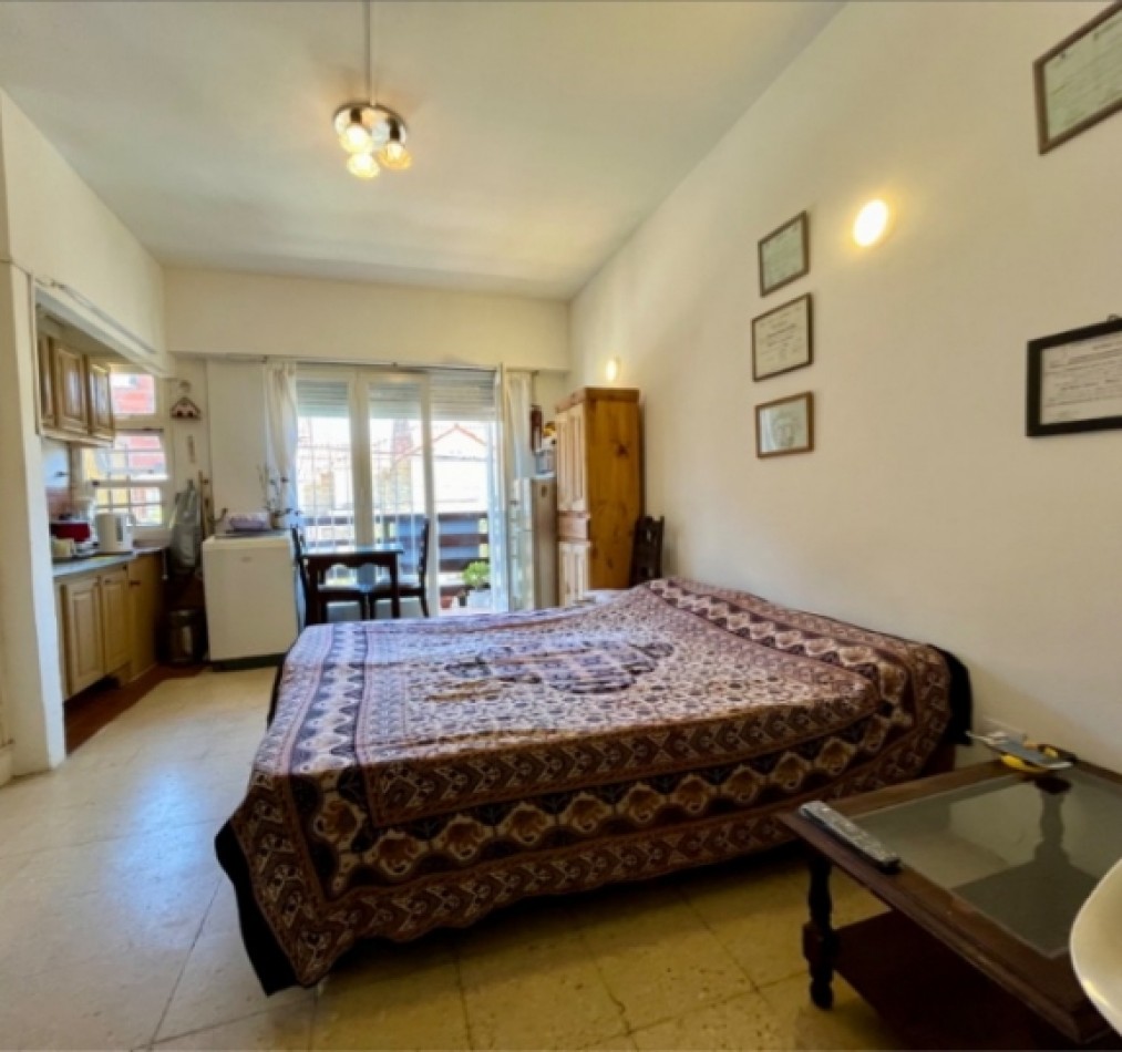 EN VENTA DEPARTAMENTO DE UN AMBIENTE A LA CALLE CON VISTA PARCIAL AL MAR