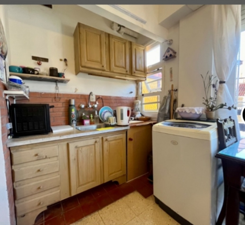 EN VENTA DEPARTAMENTO DE UN AMBIENTE A LA CALLE CON VISTA PARCIAL AL MAR