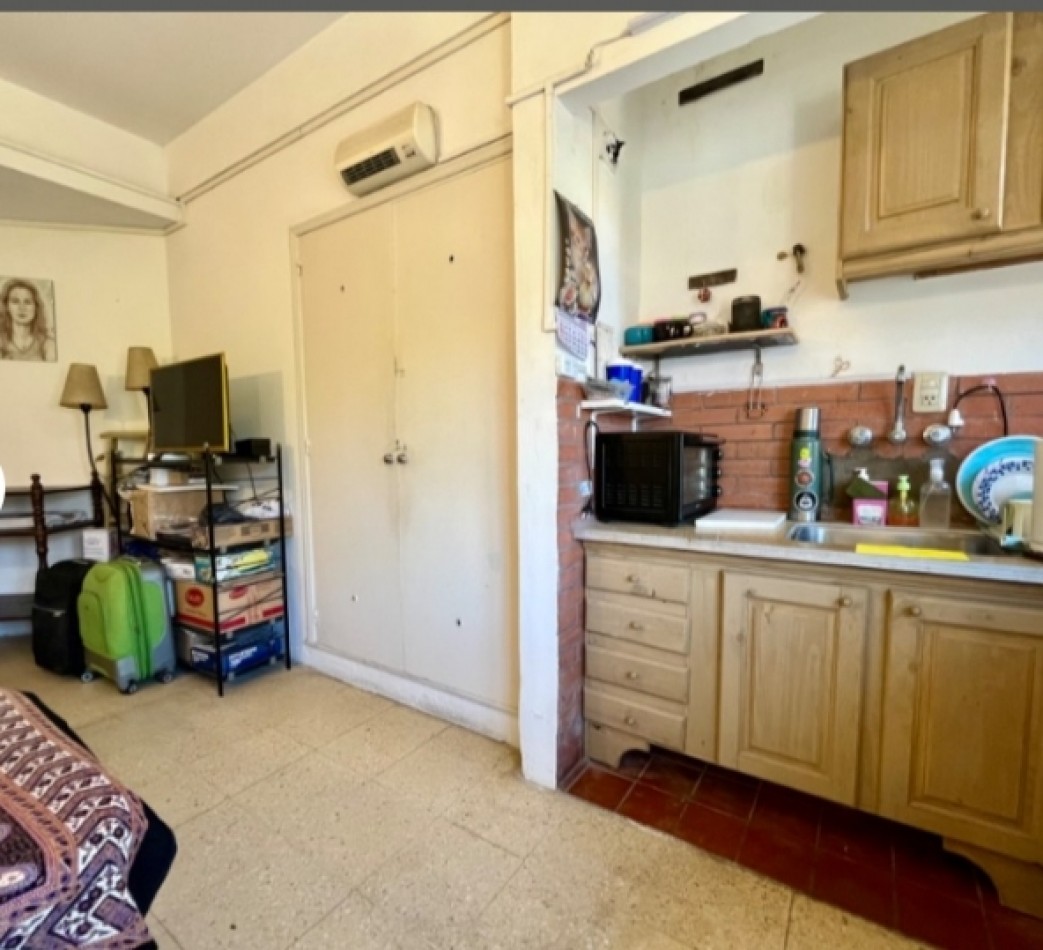 EN VENTA DEPARTAMENTO DE UN AMBIENTE A LA CALLE CON VISTA PARCIAL AL MAR