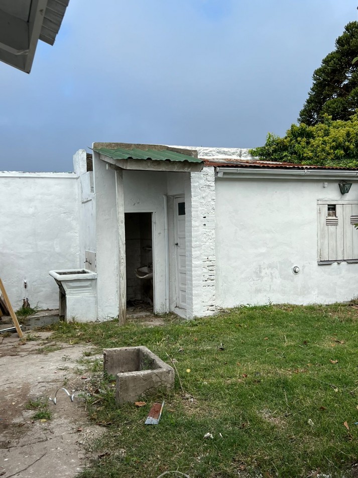 HERMOSO CHALET CUATRO AMBIENTES A LA VENTA ESCUCHA OFERTA