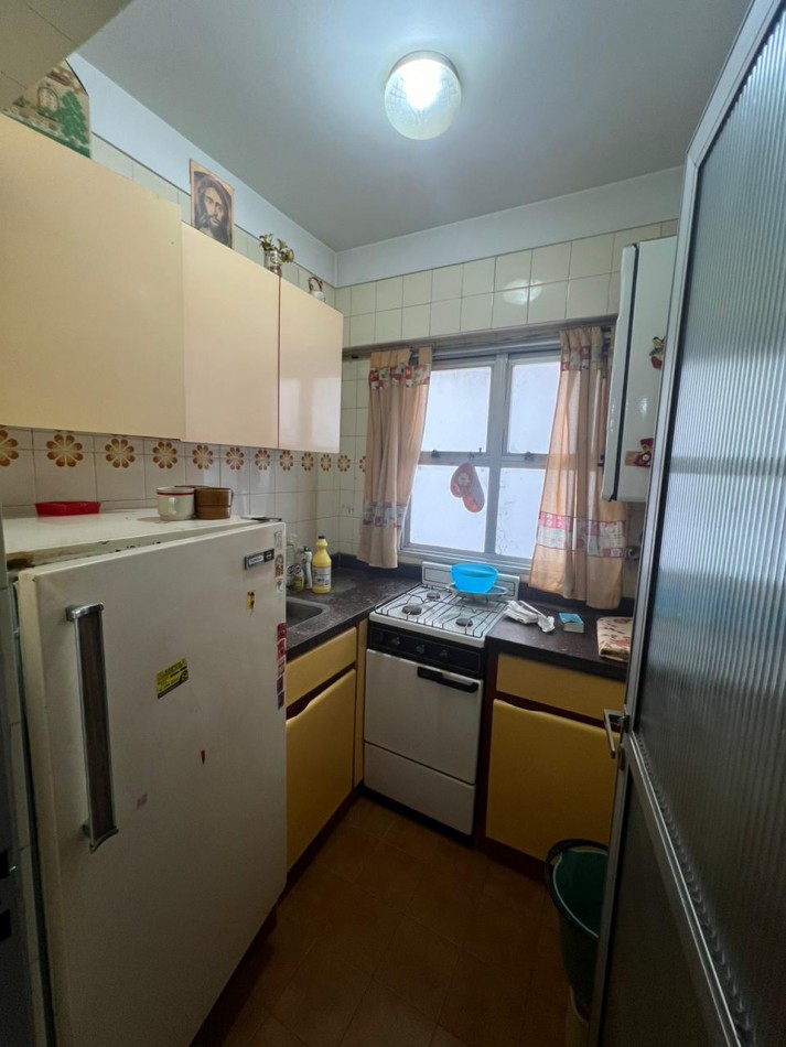 VENTA - DEPTO DE UN AMBIENTE AL CONTRAFRENTE - CON BALCON