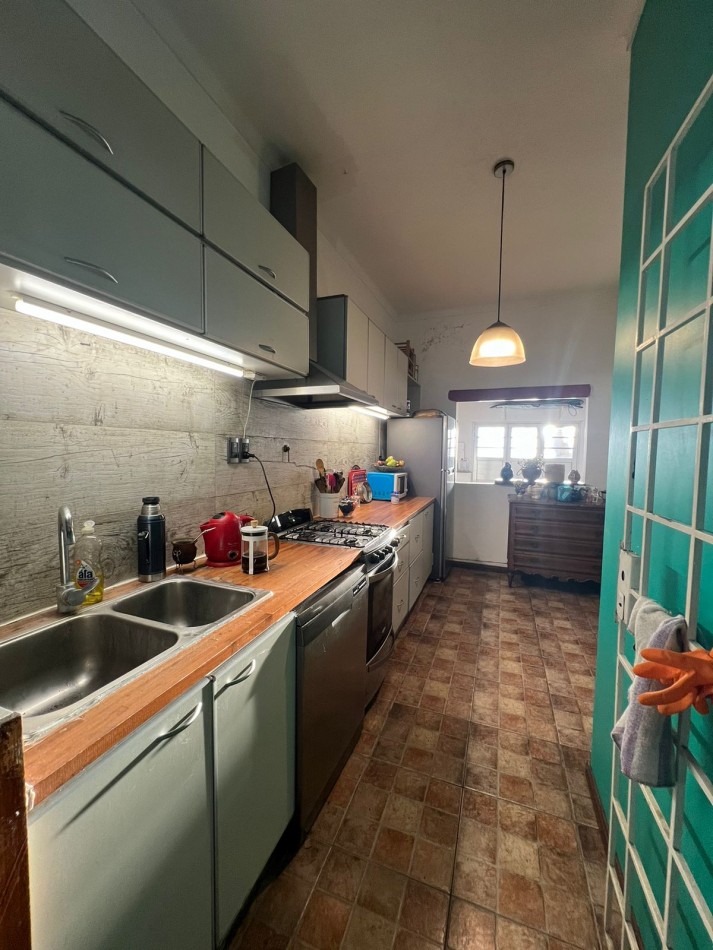 VENTA - CASA - CUATRO AMBIENTES - 1 DE MAYO 1100