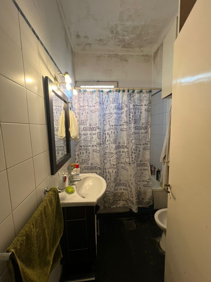 VENTA - CASA - CUATRO AMBIENTES - 1 DE MAYO 1100