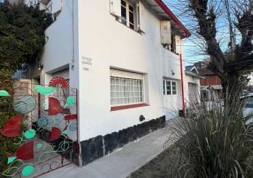 VENTA - CASA - CUATRO AMBIENTES - 1 DE MAYO 1100