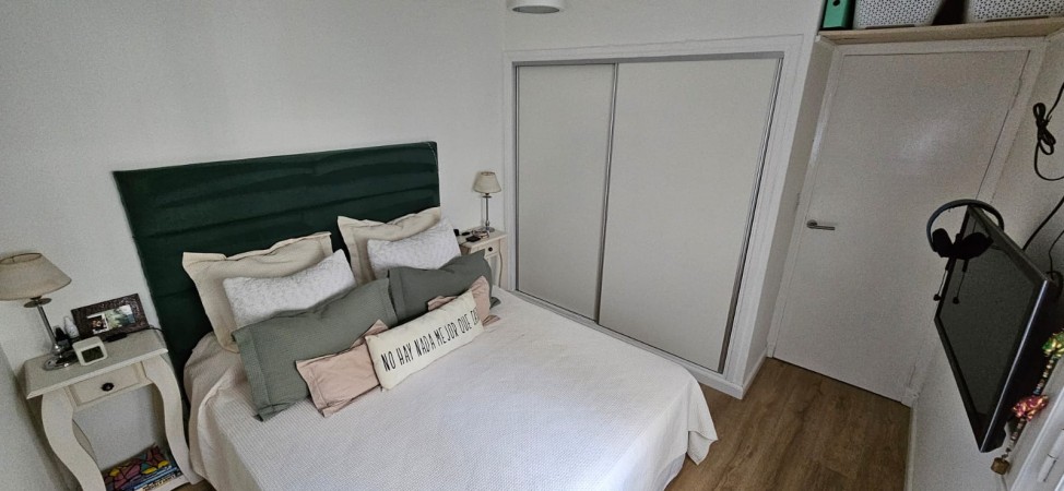 OPORTUNIDAD! Venta PH reciclado  3 ambientes al frente. Apto Crédito