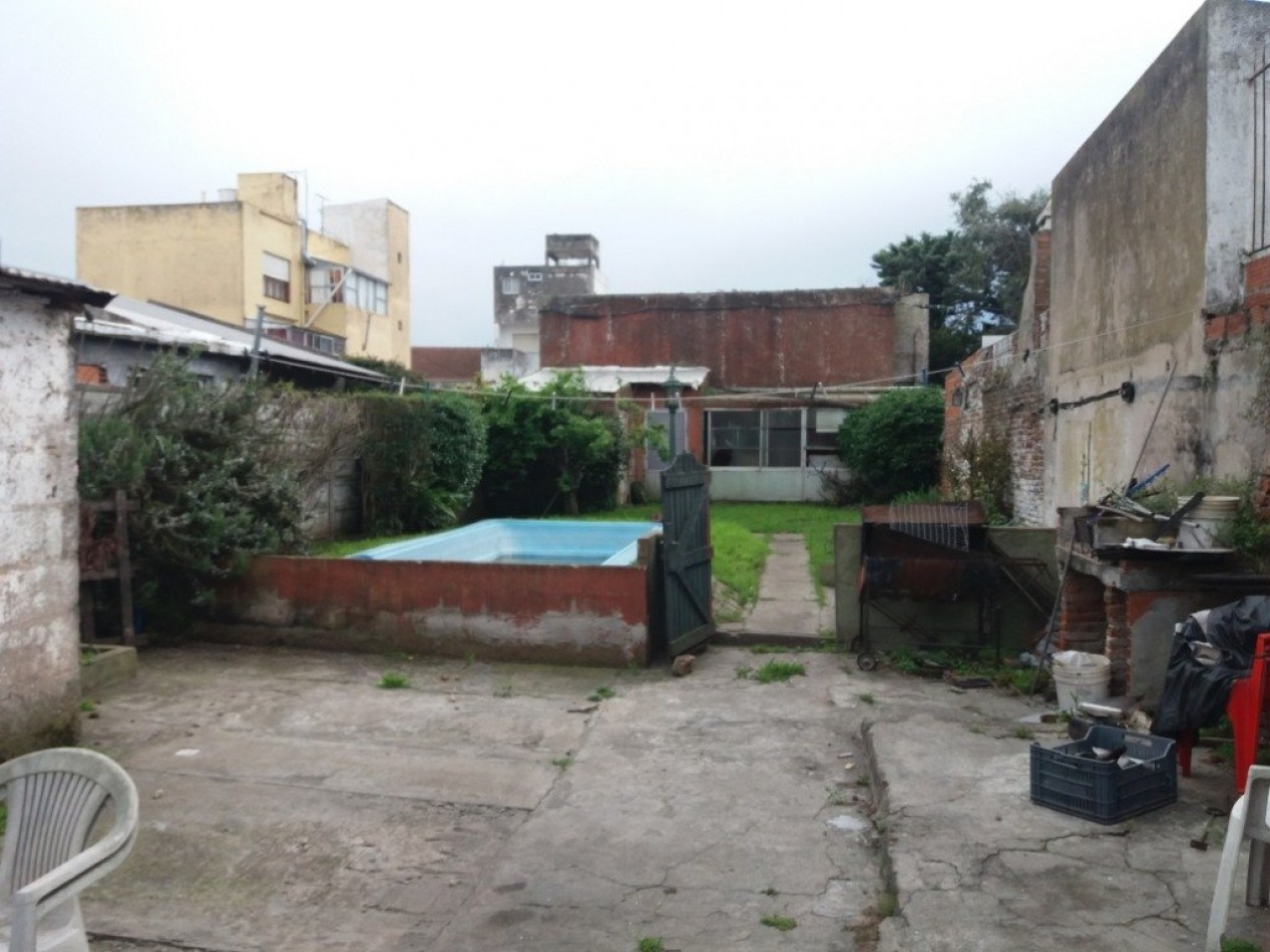 LOTE/CASA 3 AMB., PARQUE, GGE. SAN JOSE. IDEAL COMPLEJO DE PHS.