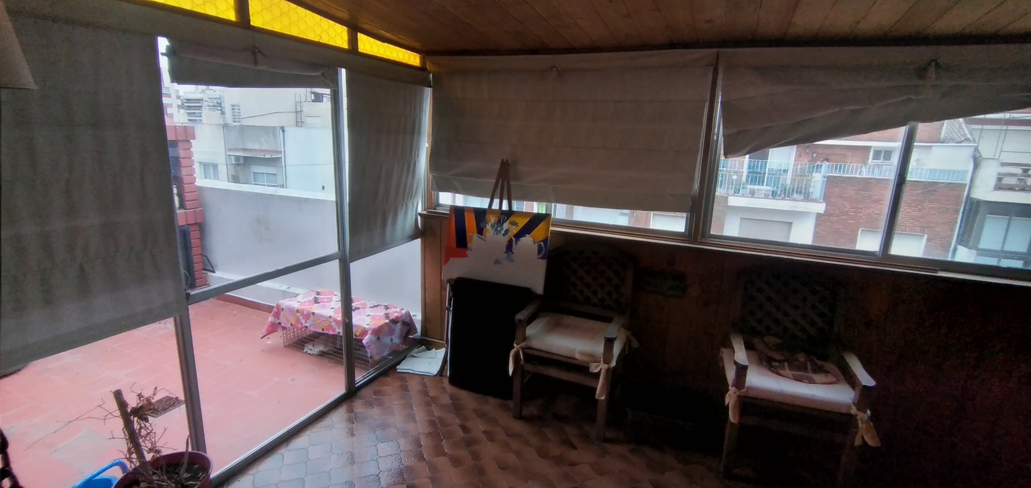 SOLIDO 3 AMBIENTES EXTERNOS, 2 BAÑOS, PROXIMO PLAZA MITRE.