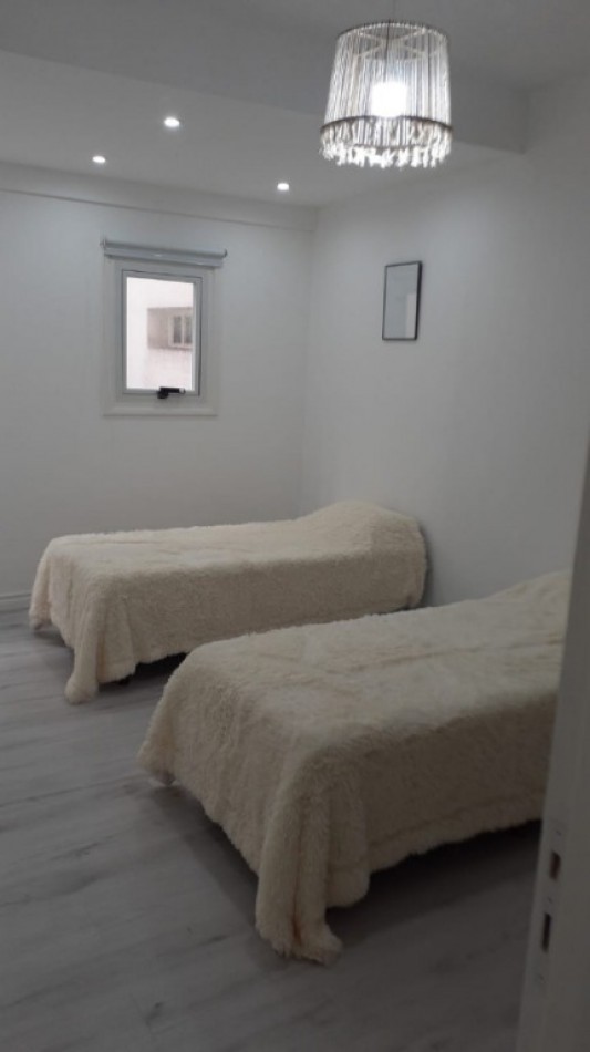 3 AMB.VISTA PLAZA COLON, A METROS DEL MAR. A NUEVO.