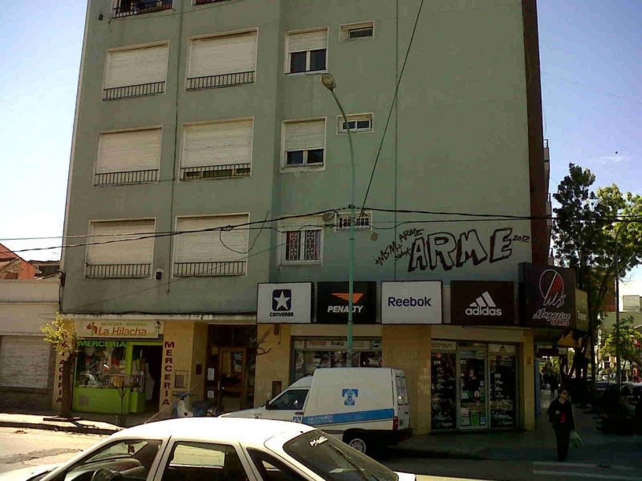 DEPARTAMENTO 3 AMB.EXTERNOS.ZONA RIVADAVIA Y SAN JUAN. CON O SIN RENTA.