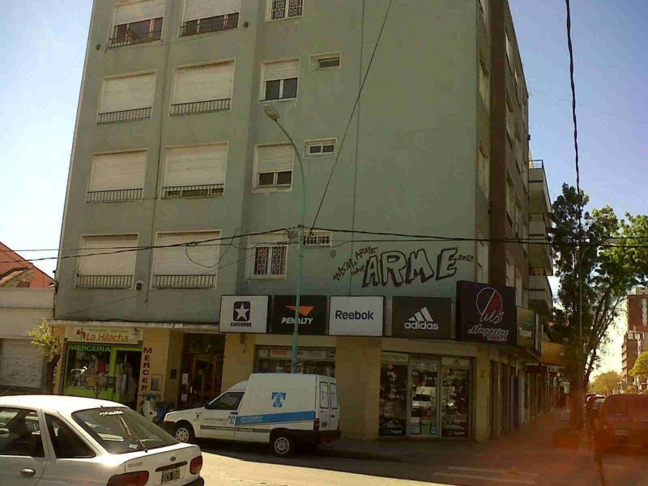 DEPARTAMENTO 3 AMB.EXTERNOS.ZONA RIVADAVIA Y SAN JUAN. CON O SIN RENTA.