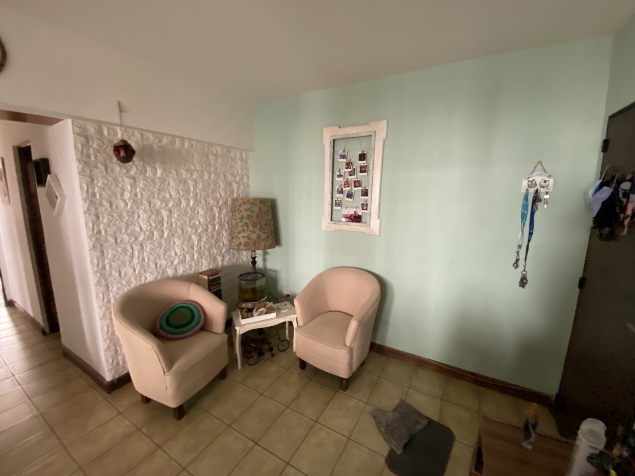 HERMOSO  4 AMB A LA CALLE CON JARDIN. AMPLIO  EXTERNO. USA 85.000 APTO CREDITO