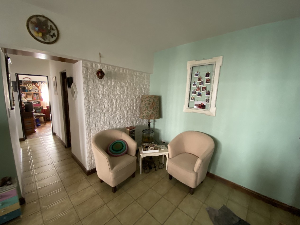 HERMOSO  4 AMB A LA CALLE CON JARDIN. AMPLIO  EXTERNO. USA 85.000 APTO CREDITO