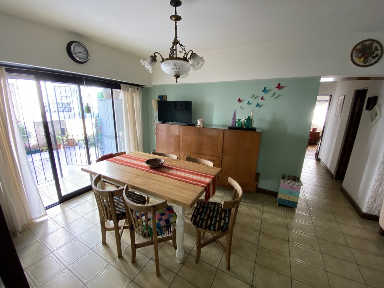 HERMOSO  4 AMB A LA CALLE CON JARDIN. AMPLIO  EXTERNO. USA 85.000 APTO CREDITO
