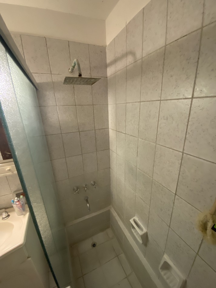 HERMOSO  4 AMB A LA CALLE CON JARDIN. AMPLIO  EXTERNO. USA 85.000 APTO CREDITO