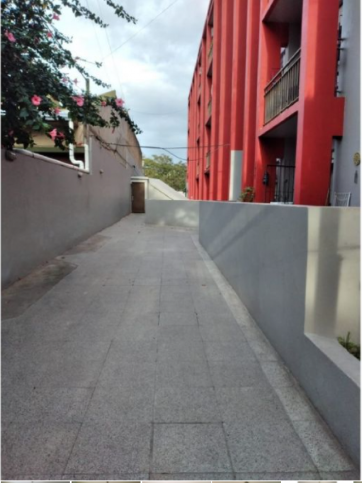 HERMOSO  4 AMB A LA CALLE CON JARDIN. AMPLIO  EXTERNO. USA 85.000 APTO CREDITO