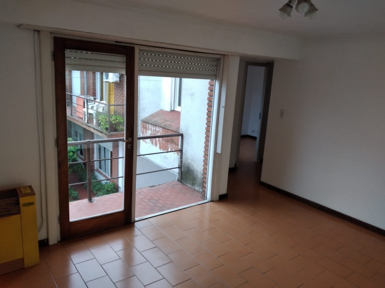 DEPTO.TIPO PH 1ER.X ESCALERA LATERAL. SAN JOSE.