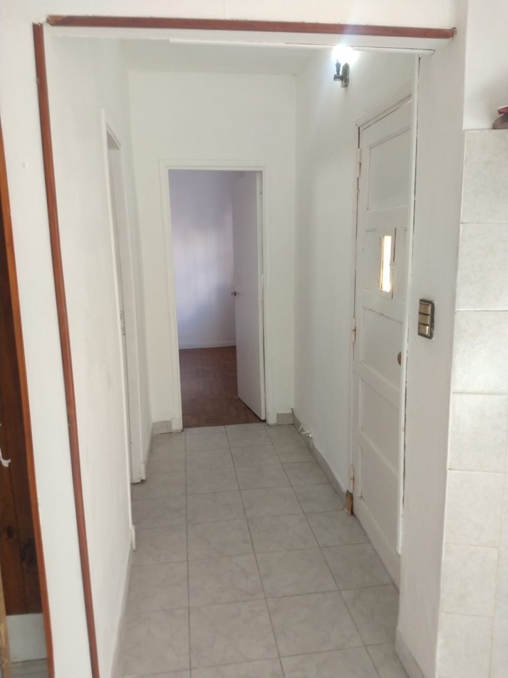 PH 2 AMB.POR PASILLO, CON PATIO y TERRAZA.CON RENTA.