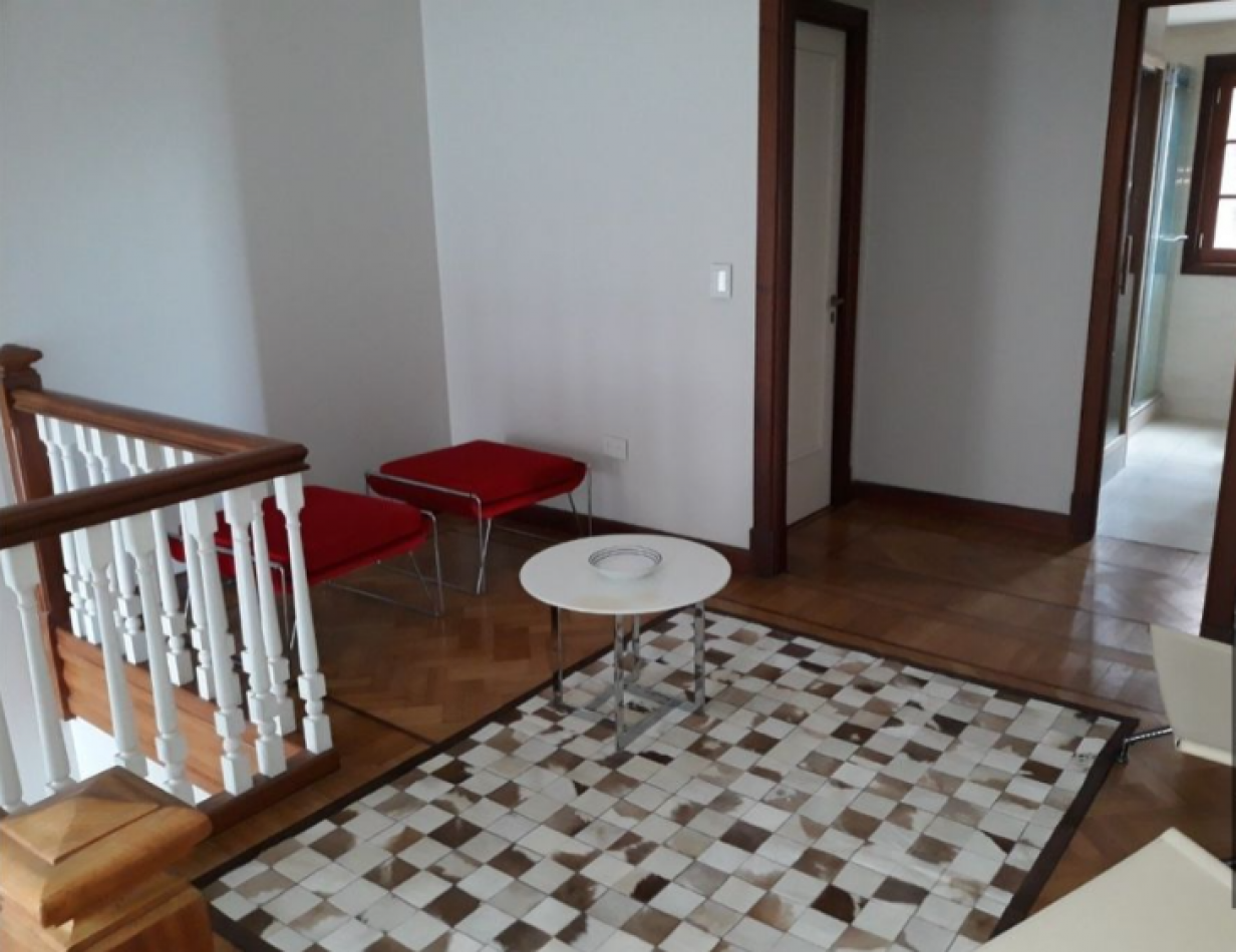 MAGNIFICO CHALET PARA EXIGENTES, FRENTE AL MAR. (LOTE EN PH)