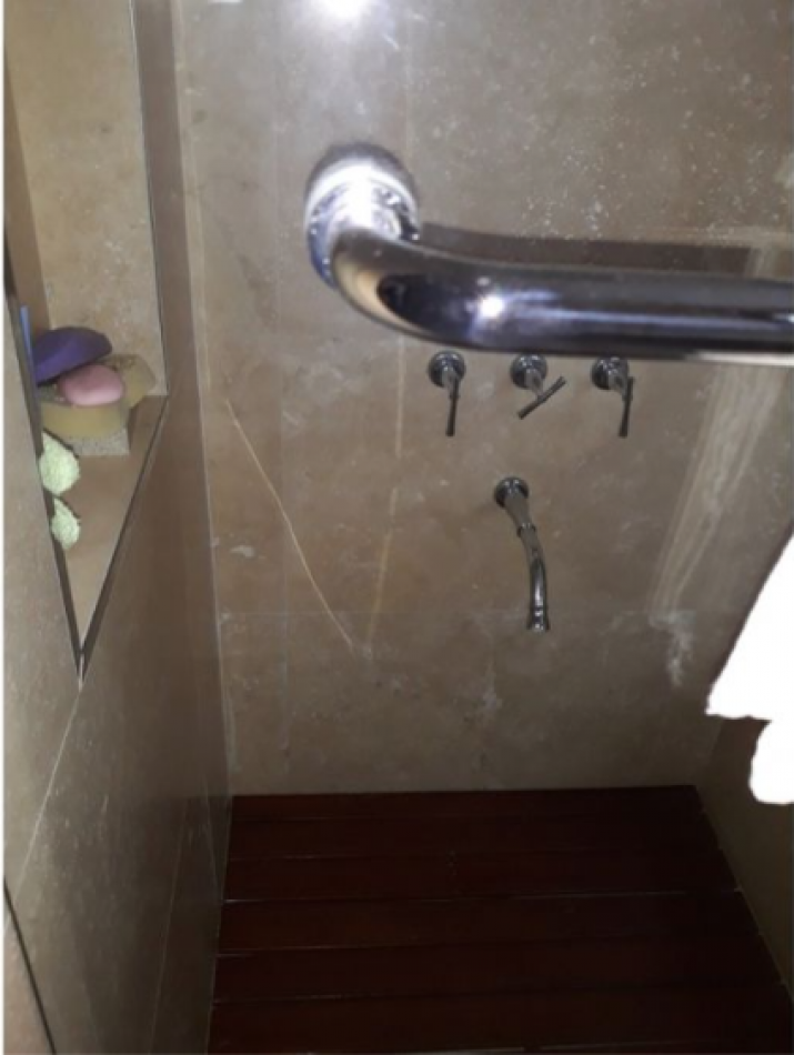 MAGNIFICO CHALET PARA EXIGENTES, FRENTE AL MAR. (LOTE EN PH)