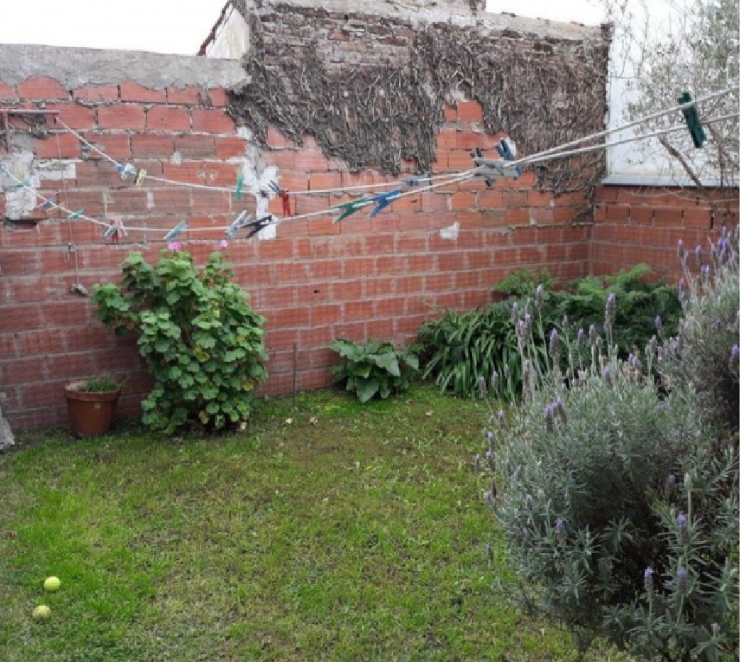 CHALET EN PH AL FRENTE,4 AMB.GGE.JARDIN.