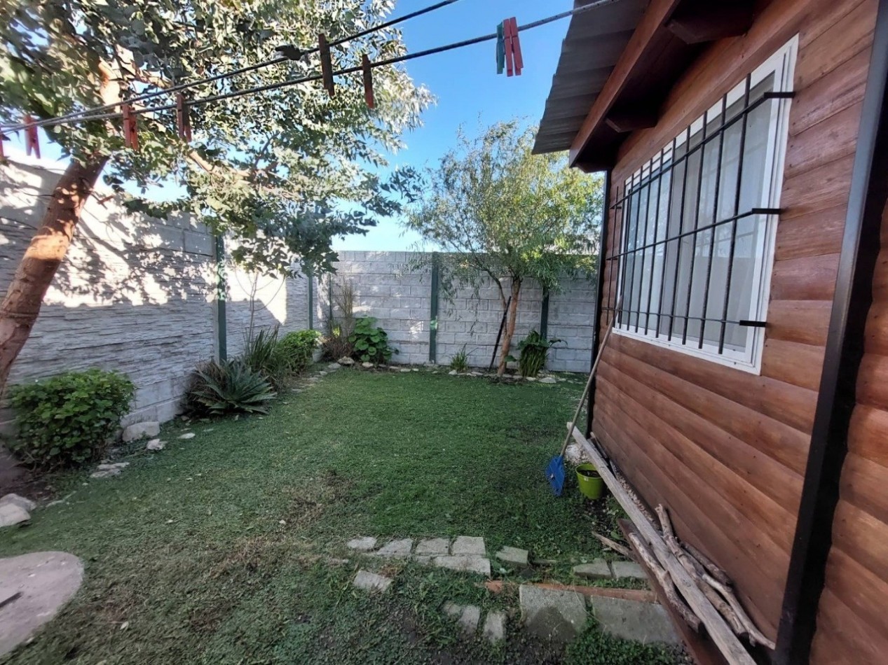 BELLA Y MODERNA CASA TIPO CABAÑA EN SANTA CLARA DEL MAR.
