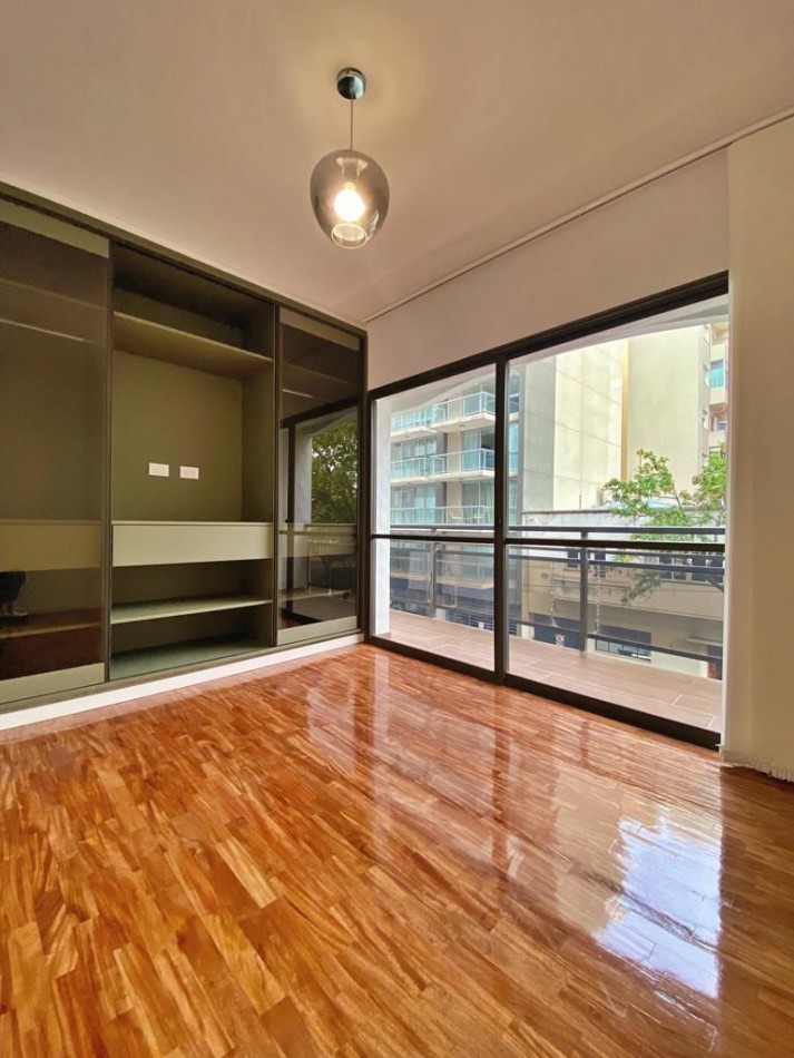 4 AMB.INTEGRAMENTE A NUEVO, ZONA PLAZA MITRE.