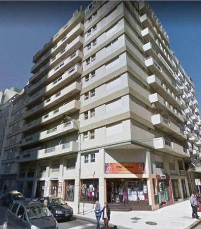 SE VENDE DEPTO. TIPO PENTHOUSE DE 4 AMB.