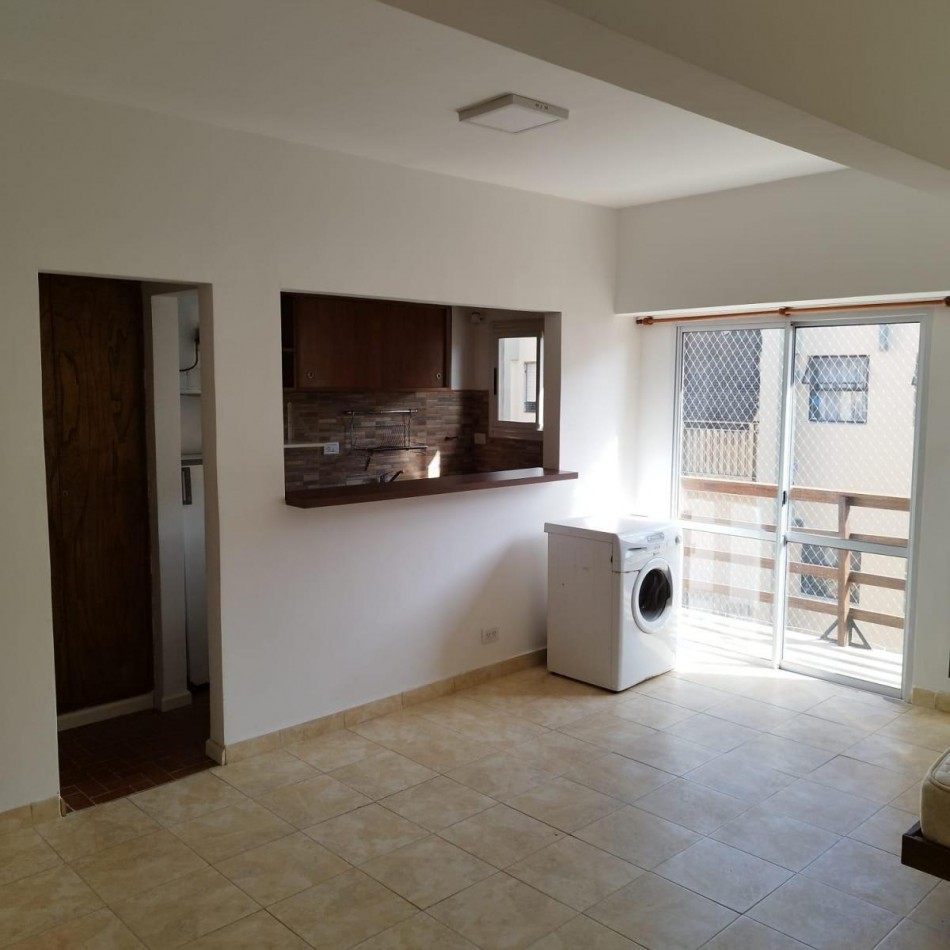 VENDE y FINANCIA 1 AMB. ¡ RECICLADO ZONA TERMINAL NUEVA
