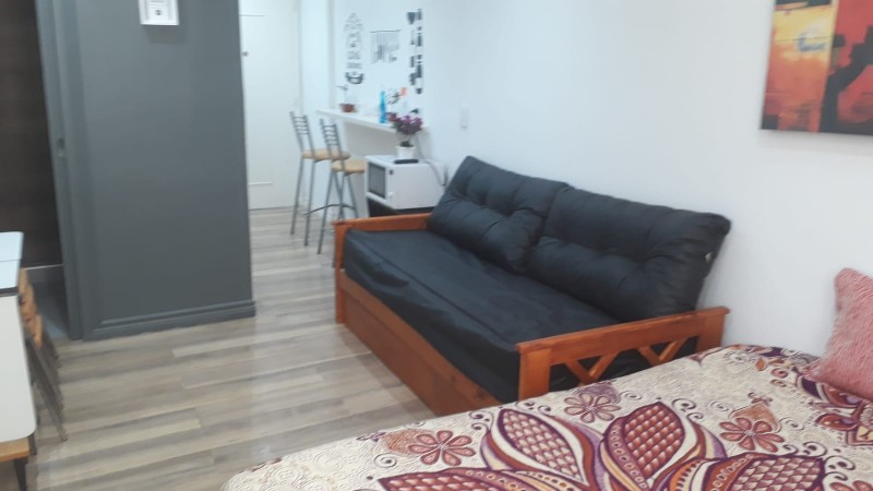 SE VENDE DEPTO. 1 AMBIENTE RECICLADO LURO AL 2300