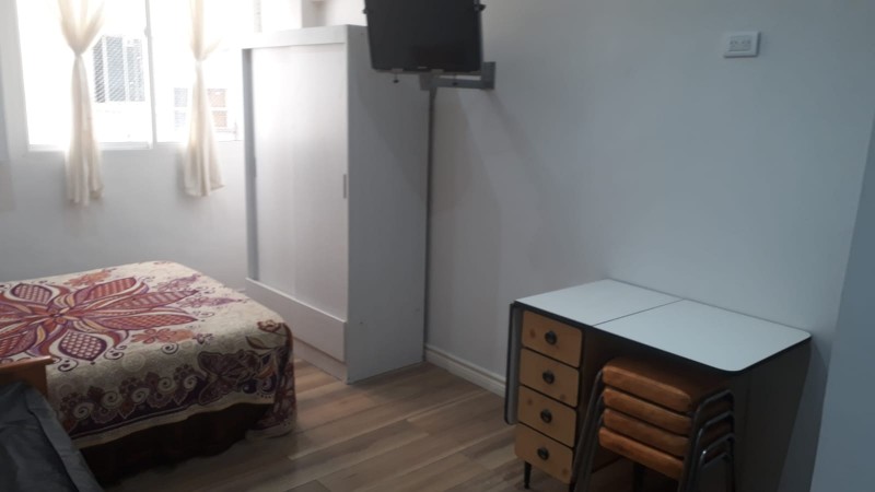 SE VENDE DEPTO. 1 AMBIENTE RECICLADO LURO AL 2300