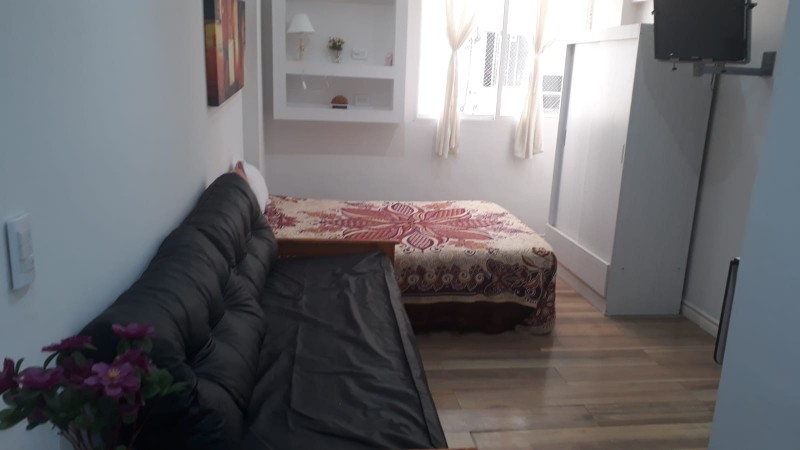 SE VENDE DEPTO. 1 AMBIENTE RECICLADO LURO AL 2300