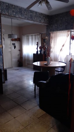 SE VENDE DEPTO. 3 AMB 