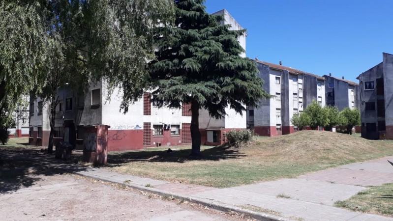 SE VENDE 3 AMB. 