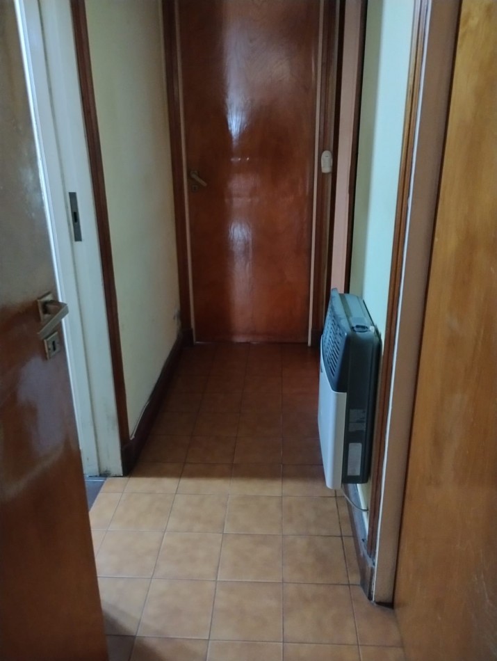 SE VENDE CHALET 4 AMB. CON QUINCHO P/30 PERSONAS